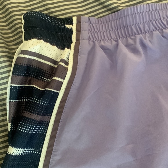 NWT Nike Dri-fit running shorts purple built-in panty large - Picture 4 of 9
